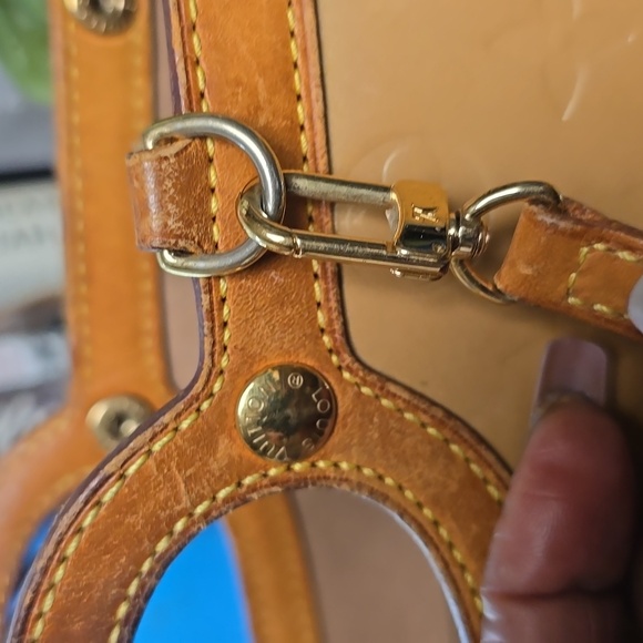 Vernis louis vuitton satchel shoulder bag with strap - Picture 11 of 14